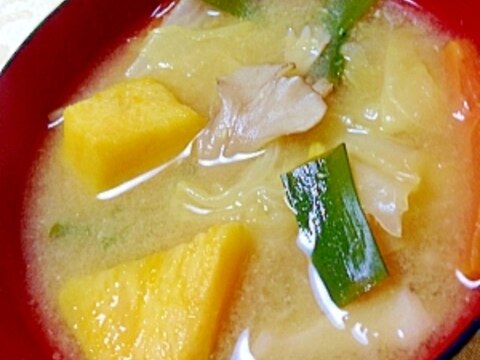 安納芋と野菜6種類の味噌汁